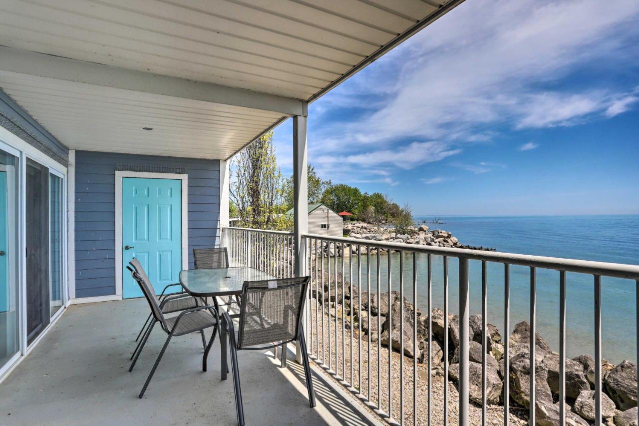 Cozy Lakefront Middle Bass Retreat With Balcony Put-in-Bay Exterior photo