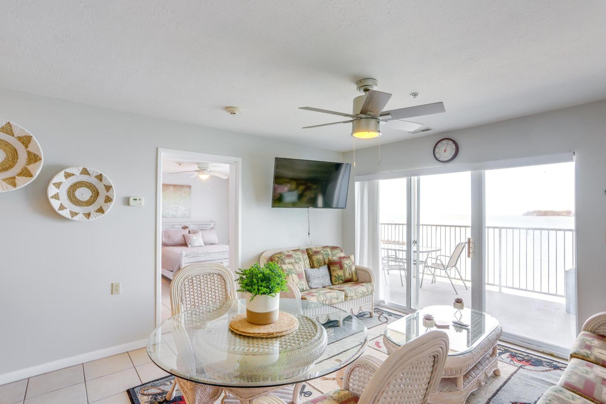 Cozy Lakefront Middle Bass Retreat With Balcony Put-in-Bay Exterior photo